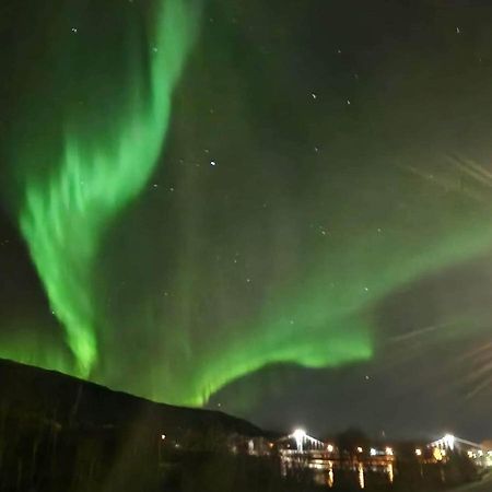 Hus Retro Lägenhet Gryllefjord Exteriör bild