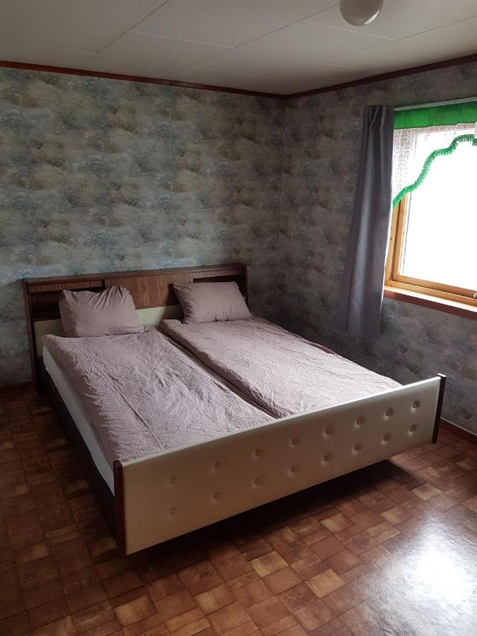 Hus Retro Lägenhet Gryllefjord Exteriör bild