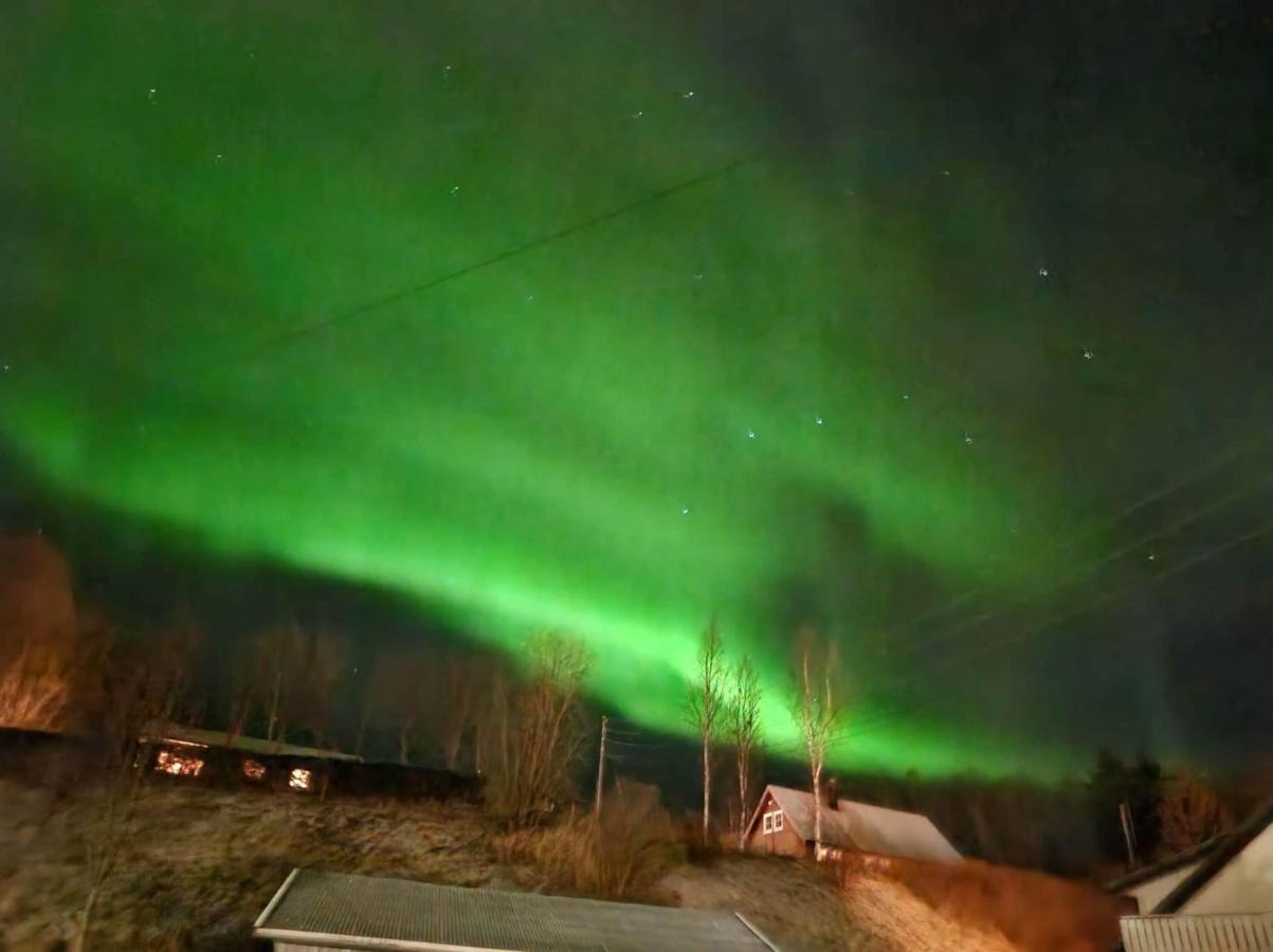 Hus Retro Lägenhet Gryllefjord Exteriör bild