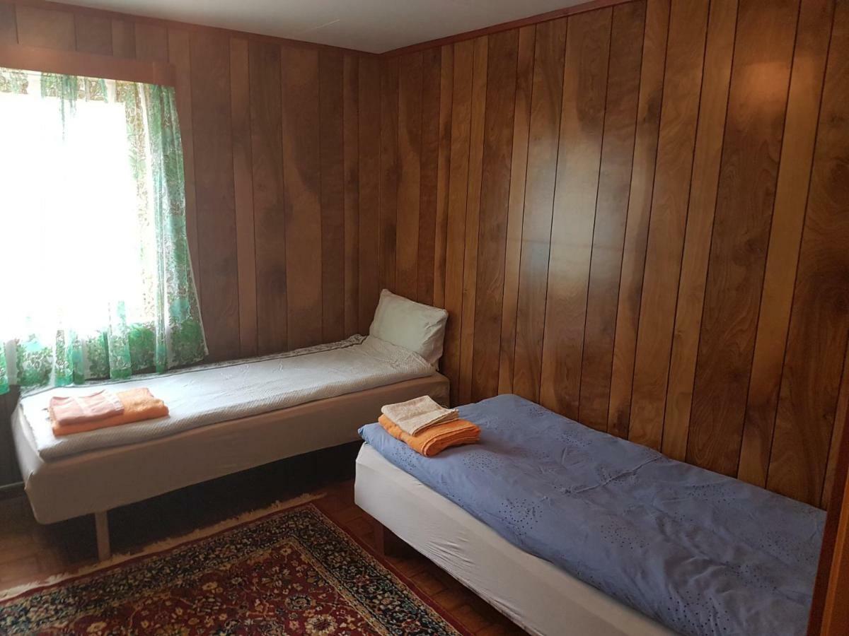 Hus Retro Lägenhet Gryllefjord Exteriör bild